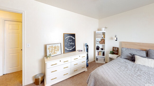 Foto del edificio - 958 E 500 N