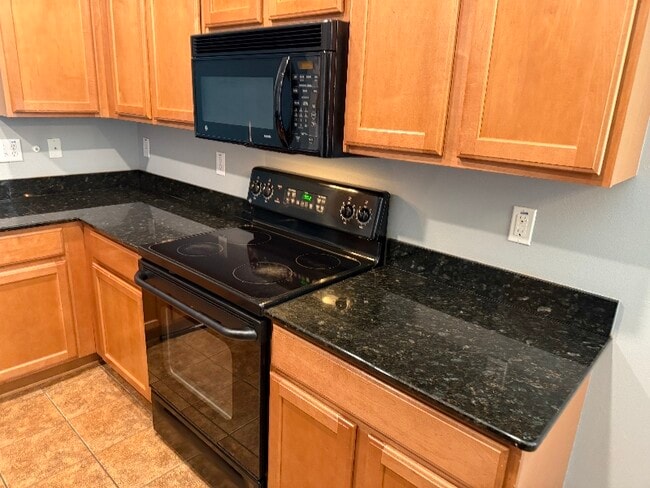 Building Photo - 18113 Nassau Point Dr