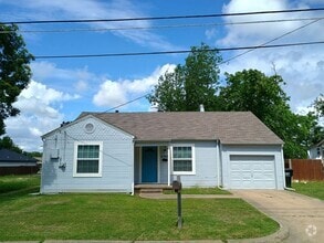 Building Photo - 4308 Roberts St