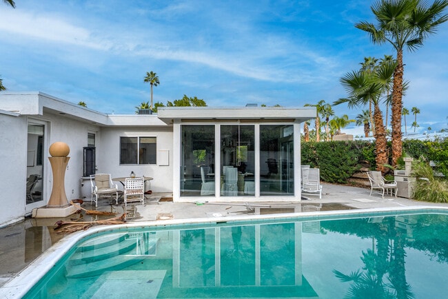 Foto del edificio - 866 N Topaz Cir