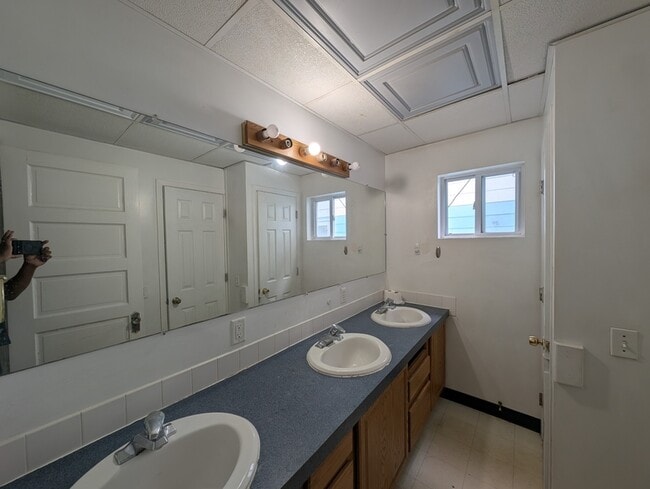 Building Photo - 145 Merrimac St