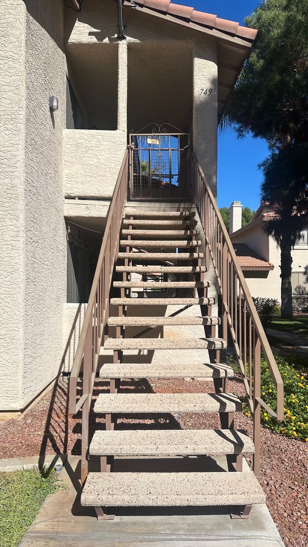 Building Photo - Beautiful & upscale 2 bedroom 2 bathrooms apartment Available for rent !!!  $ 1499