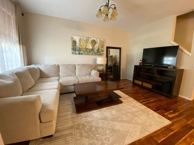 Foto del edificio - 2218 Central Park Ln