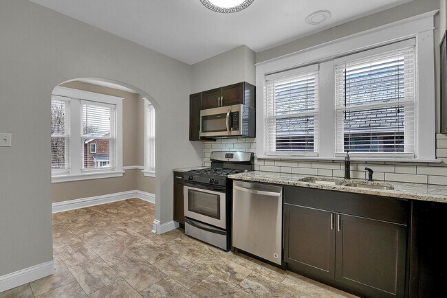 Foto del edificio - 7725 Brookline Terrace