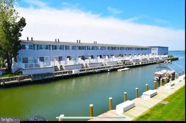 Foto del edificio - 720 Rusty Anchor Rd