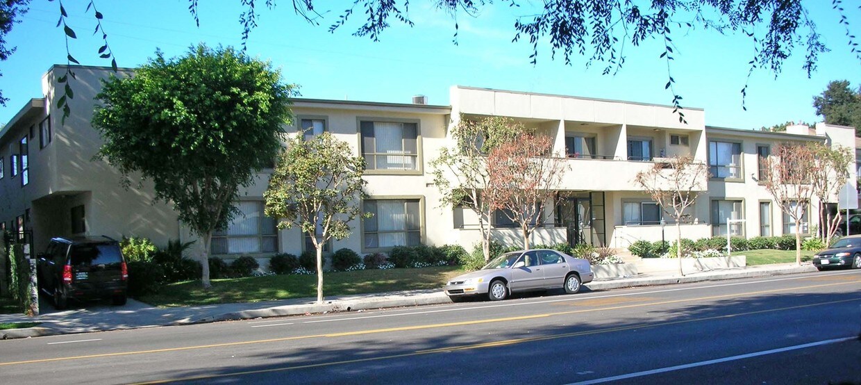 4521 Colfax Ave, North Hollywood, CA 91602 Apartments in North