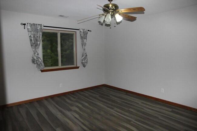 Building Photo - 2396 Quarterback Ct