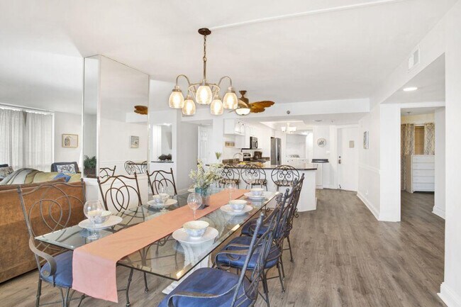 Building Photo - 13753 Perdido Key Dr