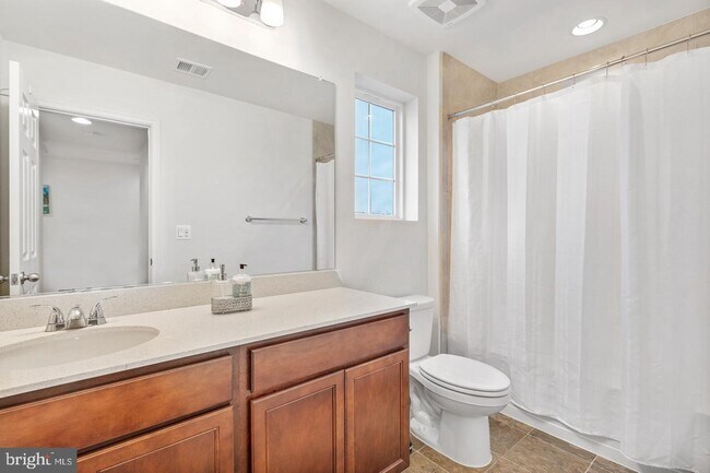 Foto del edificio - 113 Nathan Dr