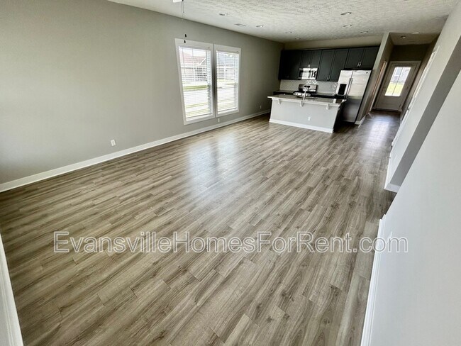 Building Photo - 4644 Chelmsford Dr