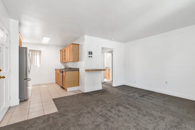 Foto del edificio - 2850 Reynard Way 21