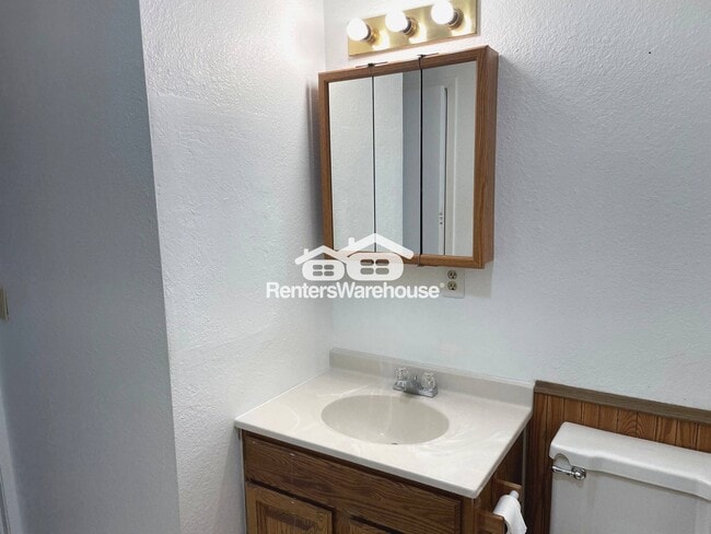 Building Photo - 15 W Marshall St