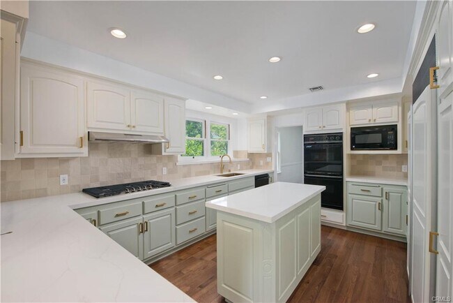 Foto del edificio - 4722 Forman Ln