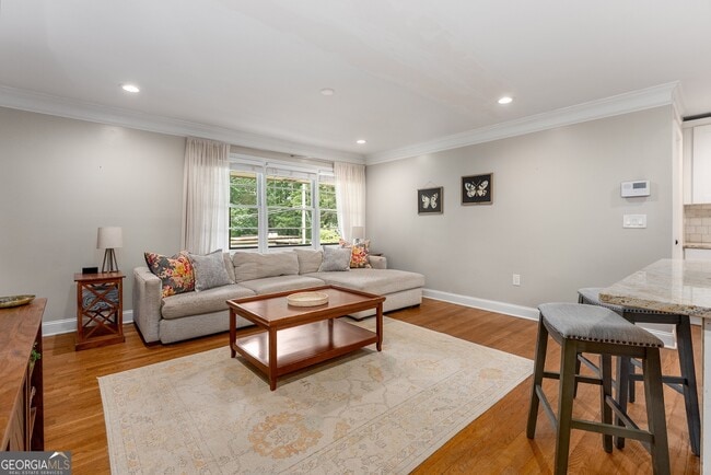 Building Photo - 2532 Circlewood Rd NE