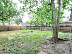 Building Photo - 7911 Battleoak Dr