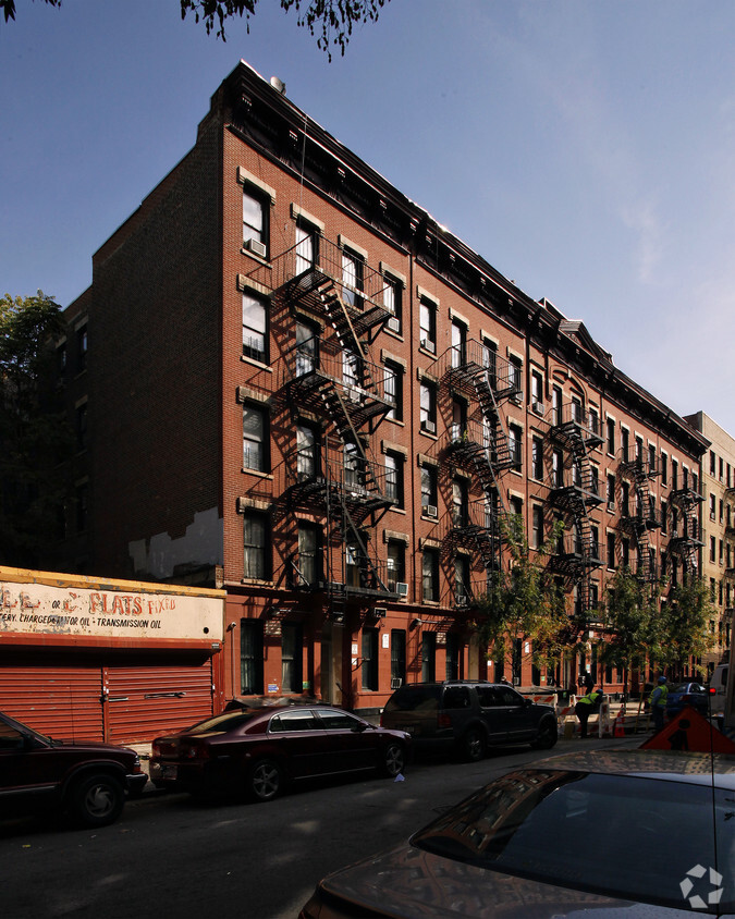 Primary Photo - 265-273 W 146th St