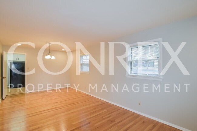 Building Photo - Charming 3 Bedroom Home in Montgomery!