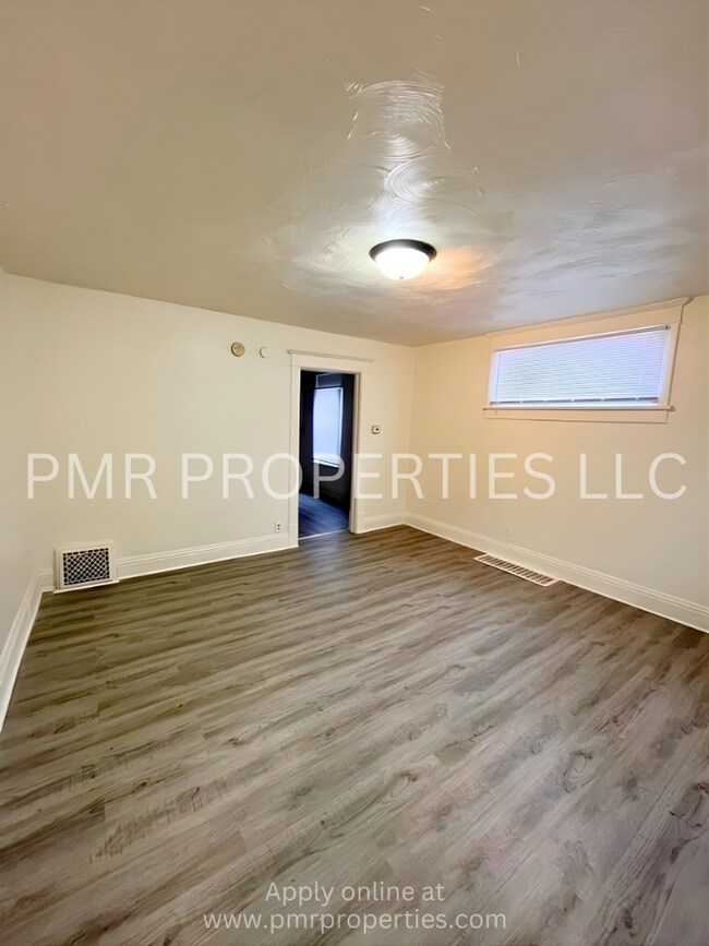 Foto del edificio - 3026 Pratt Street