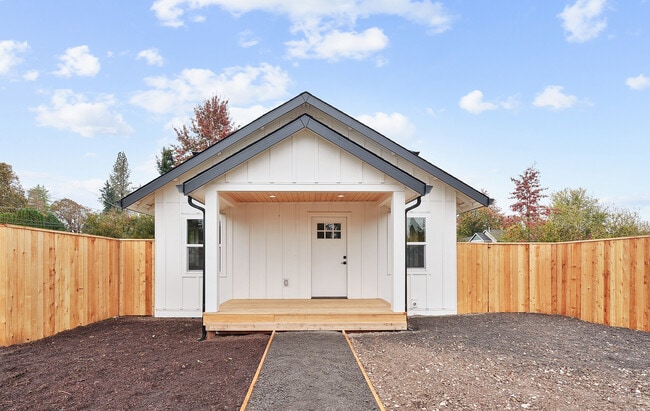 Building Photo - 17775 SW Alexander St