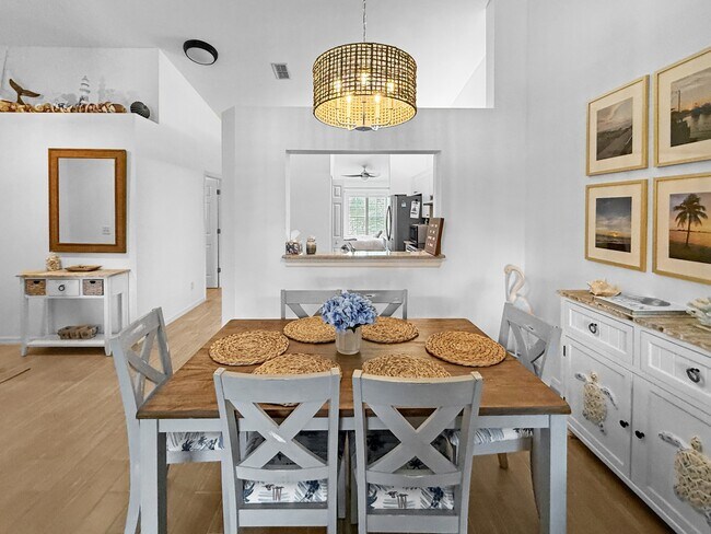 Foto del edificio - 14980 Vista View Way