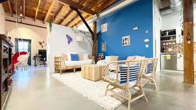 Foto del edificio - 60 Dudley St