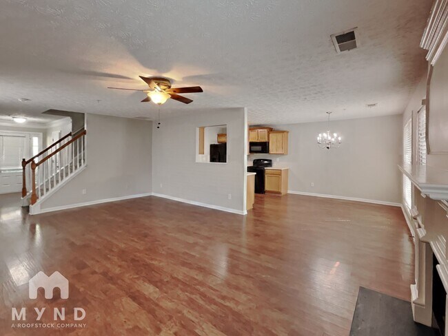 Foto del edificio - 2013 Briar Creek Ct NE