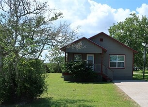 Building Photo - 2717 Avenue D