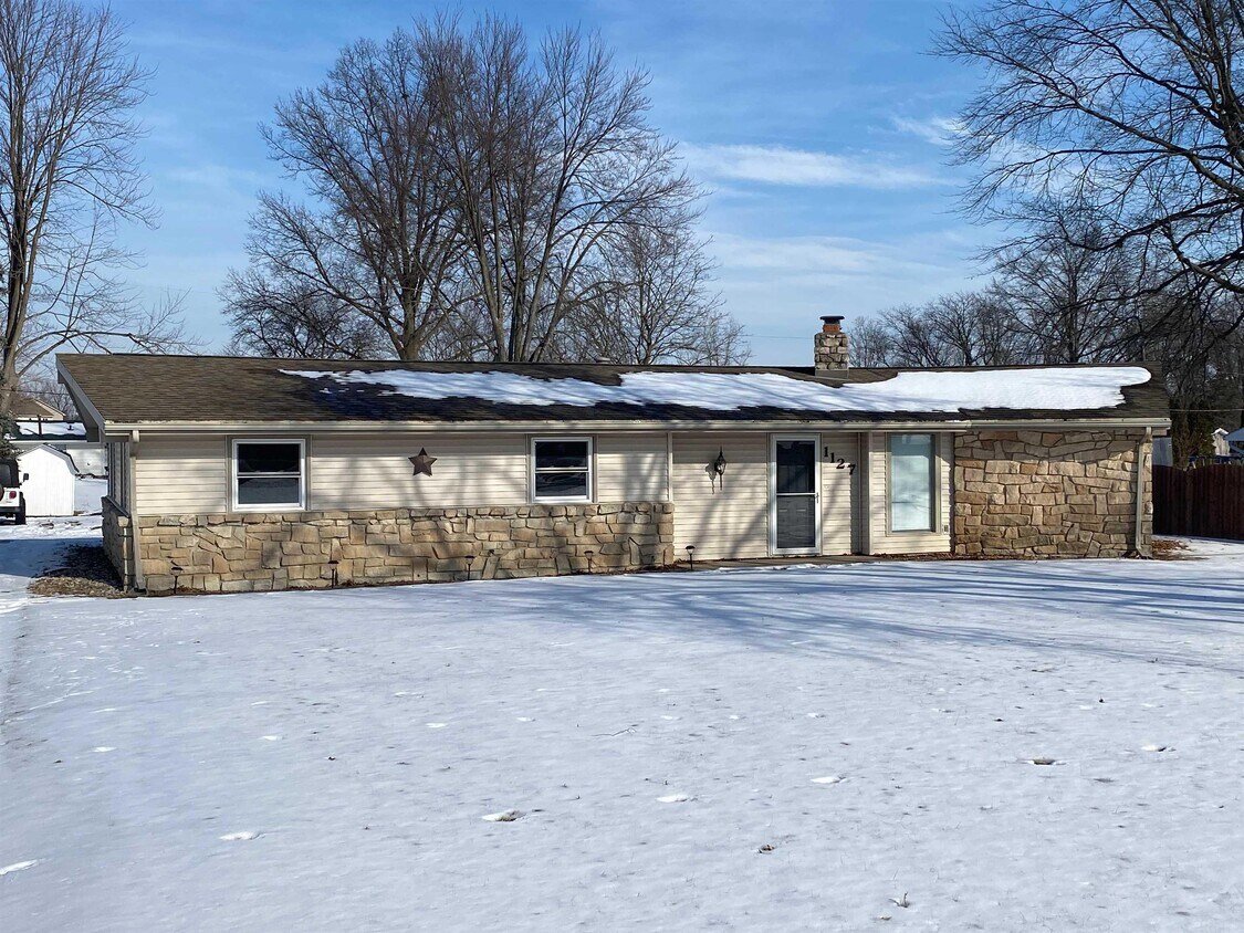 1127 Moeller Rd, New Haven, IN 46774 House Rental in New Haven, IN