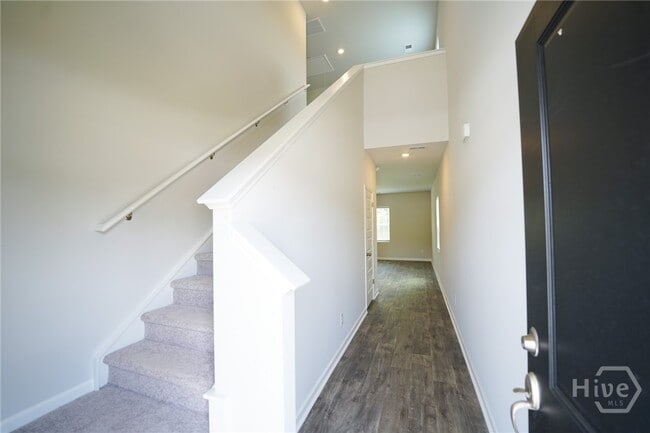 Foto del edificio - 154 Bottlebrush Dr