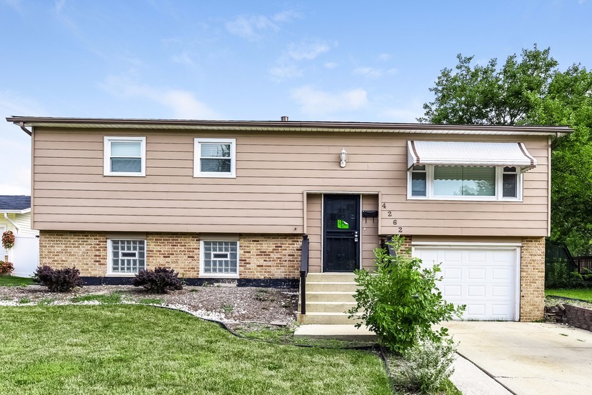 4262 188th Pl, Country Club Hills, IL 60478 House for Rent in Country