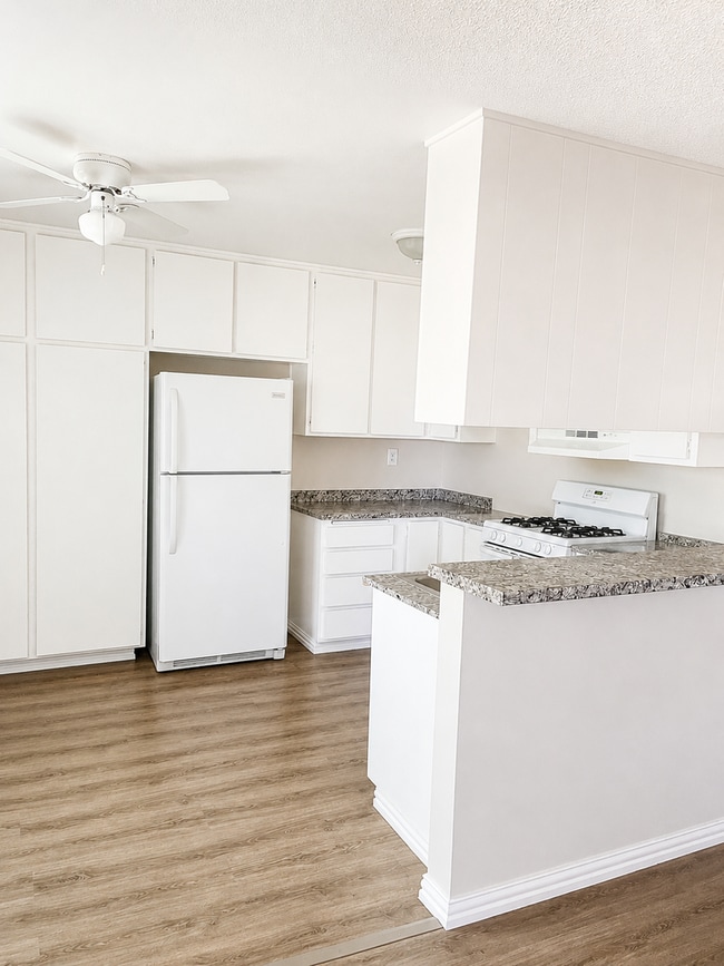 Building Photo - 16352 Pebble Beach Dr