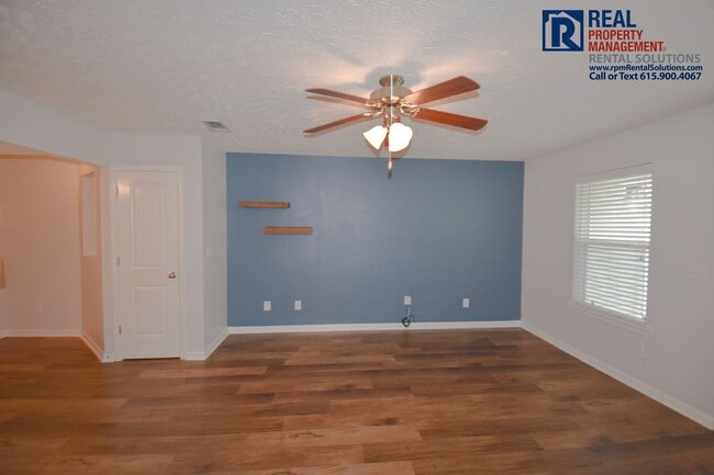 Building Photo - Wonderful 2BR/2.5BA Smyrna townhome less t...
