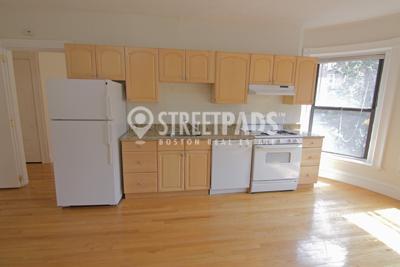 Building Photo - 1 bedroom in Boston MA 02215