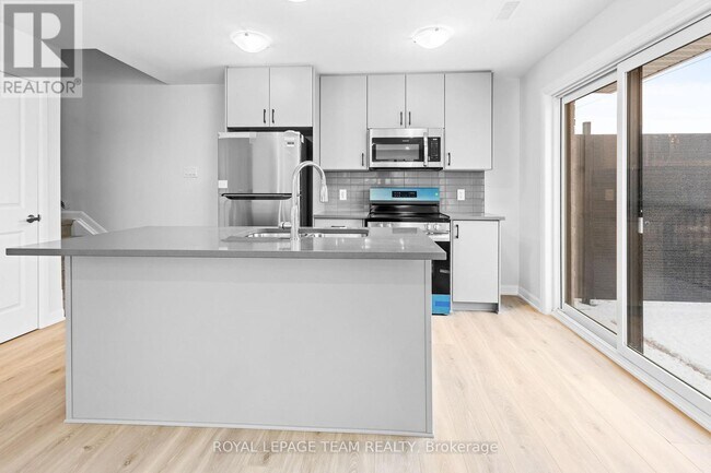 Photo du bâtiment - 1203 Creekway Private