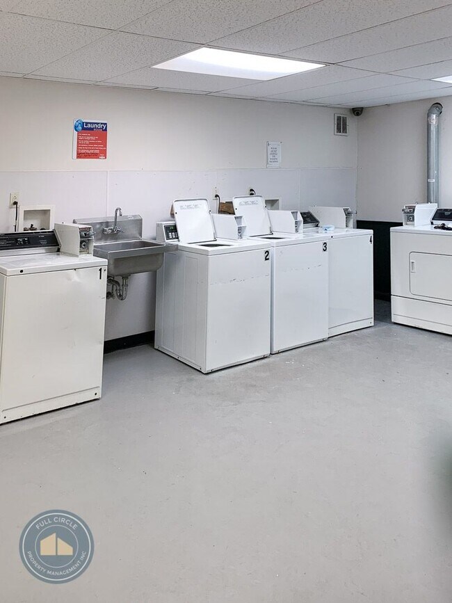 Photo - 37 S Williams St Apartment