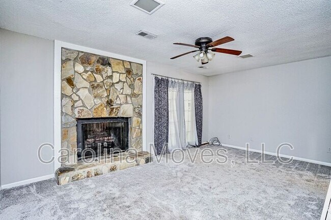 Foto del edificio - 350 Mountain Creek Church Rd