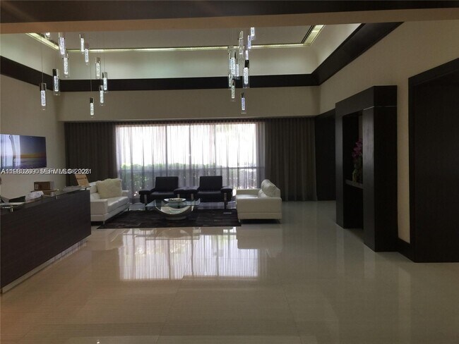 Foto del edificio - 16485 Collins Ave