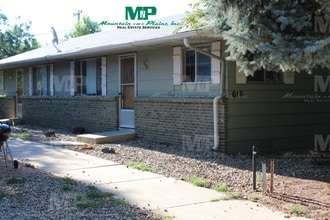 Building Photo - 616 N Frey Ave
