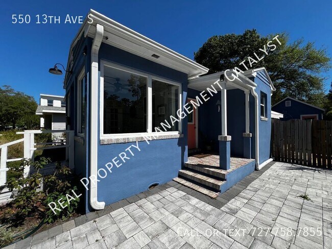 Building Photo - Quaint and Tranquil Fully Furnished 3-bedr...