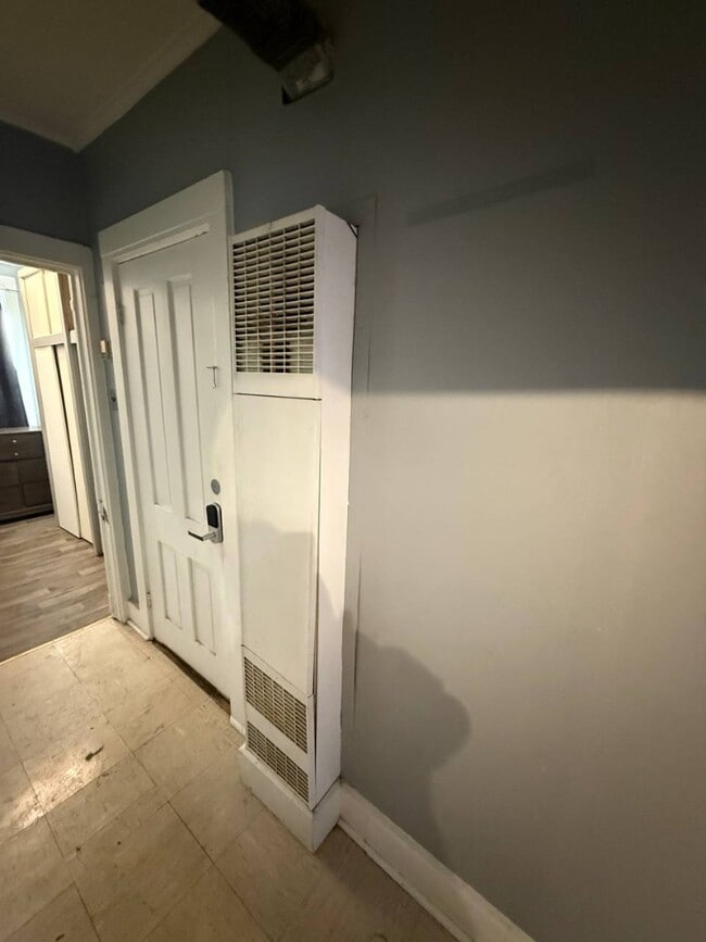 Building Photo - 11339 S Langley Ave