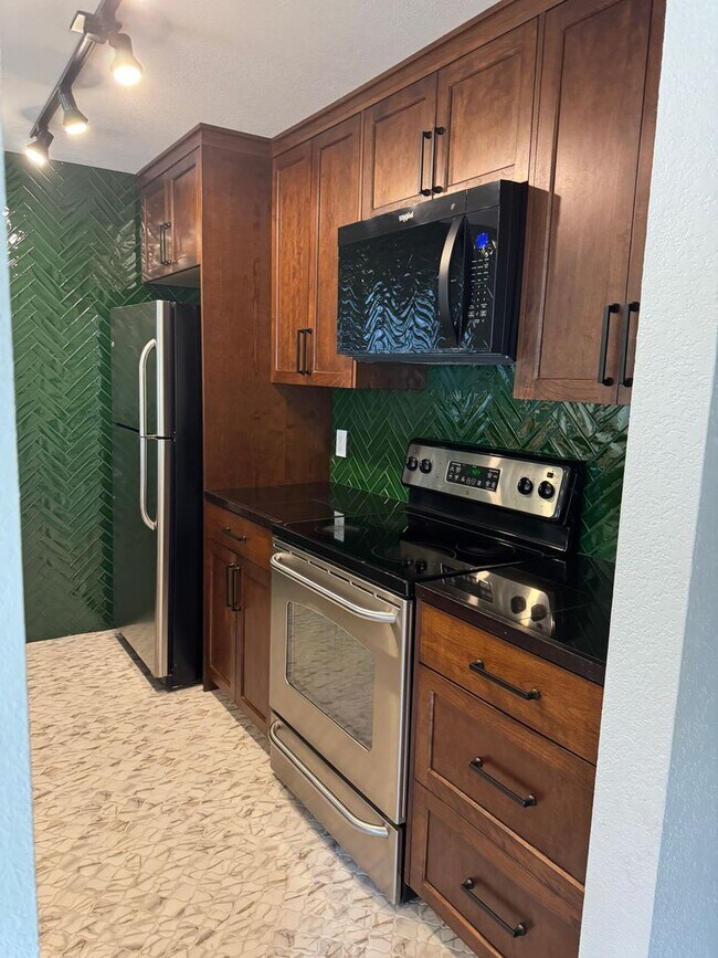 Photo - Newly updated and convenient location Apartment