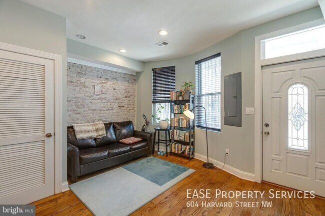 Foto del edificio - 604 Harvard St NW
