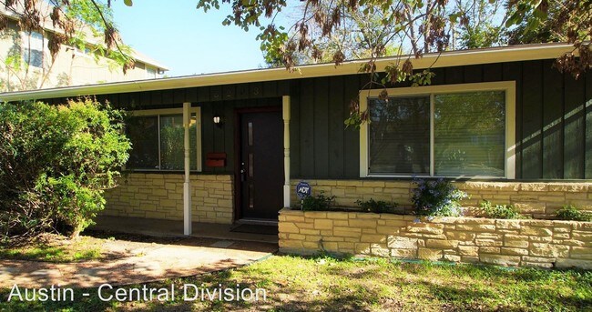 Building Photo - 2 br, 1 bath House - 5203 Woodrow Ave,