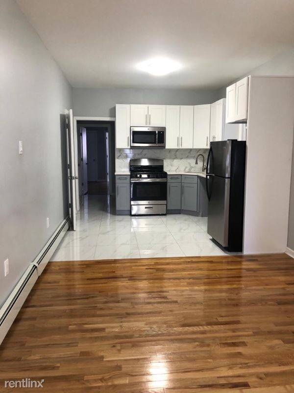 Primary Photo - 370 N 6th St