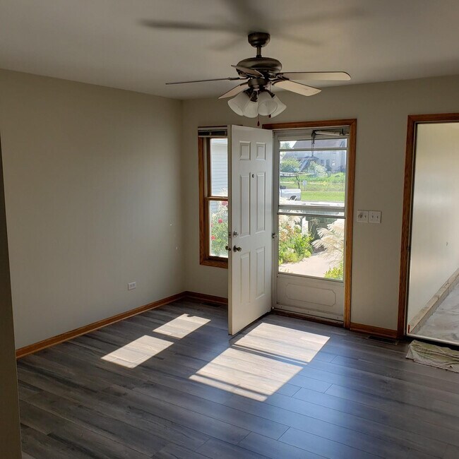 2506 E Border St, Diamond, IL 60416 Townhome Rentals in Diamond IL