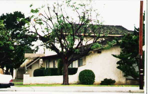 Foto del edificio - 1965 N Ventura Rd