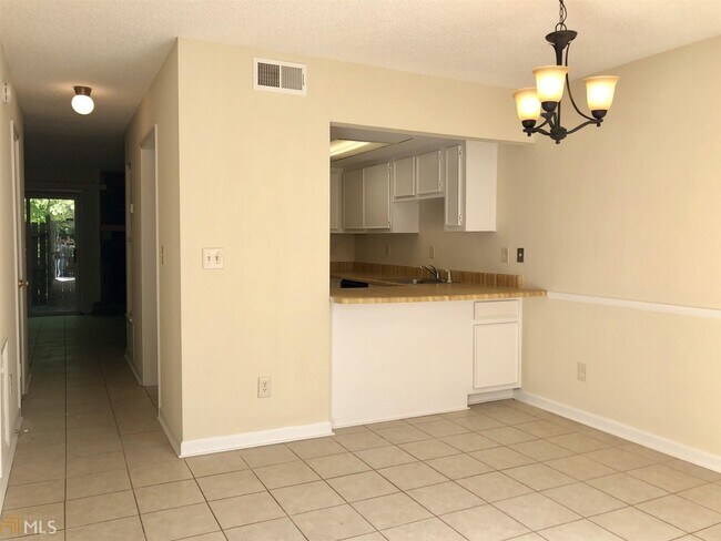 Foto del edificio - 3547 Peachtree Corners Cir