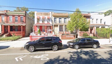 Building Photo - 646 Saratoga Ave