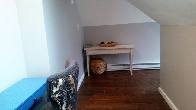 private suite - 6 Boston Ave