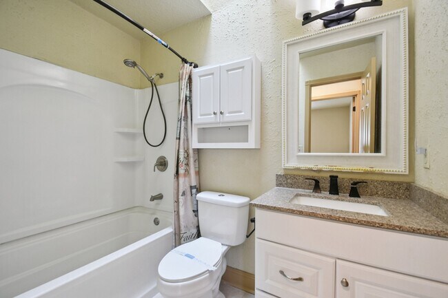 Building Photo - 2638 Kersey Ct
